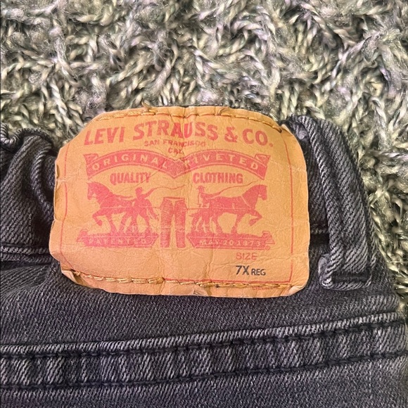 Levi's Kids Black Tapered Jeans | size 7x - Picture 4 of 8